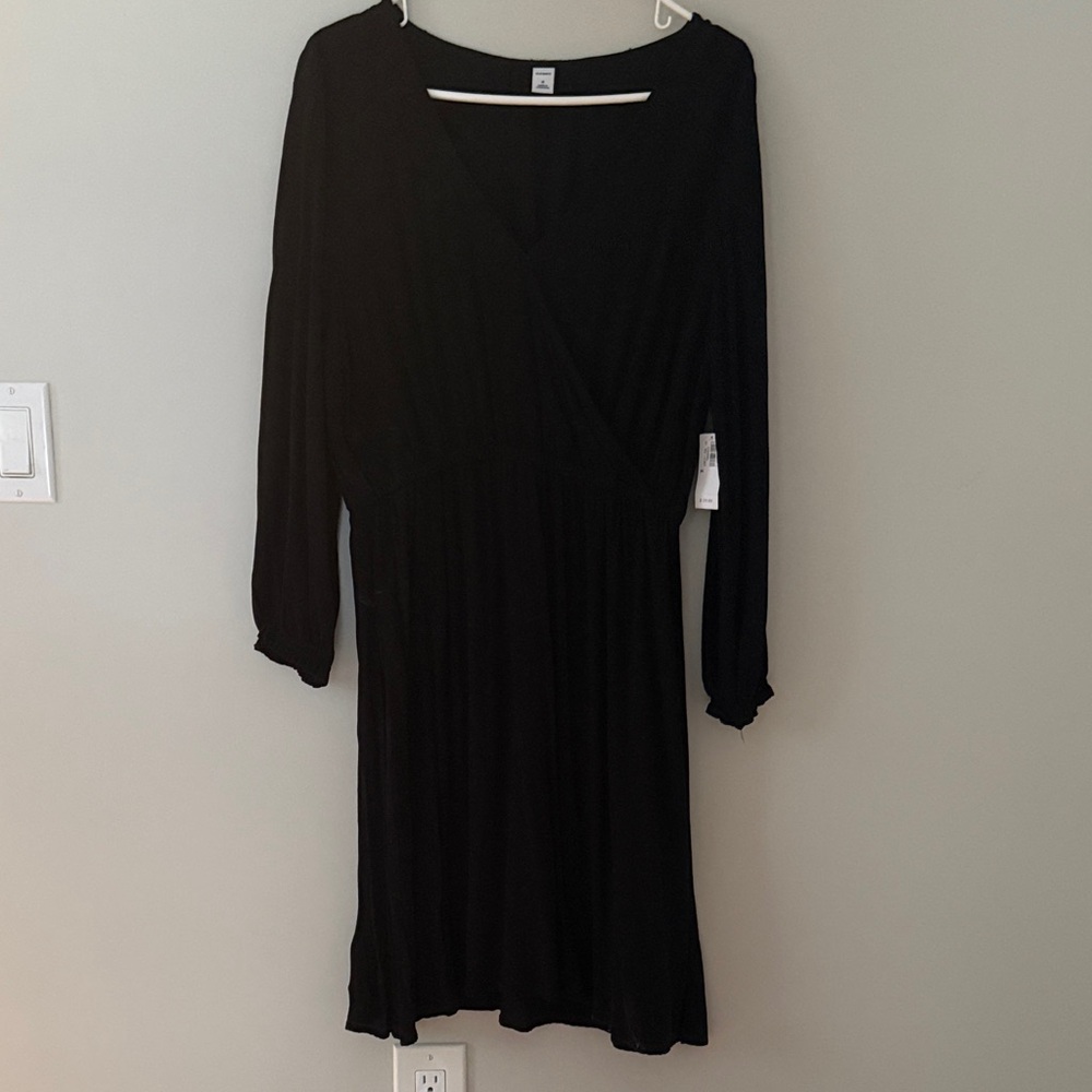 Old Navy Black Long Sleeve Dress